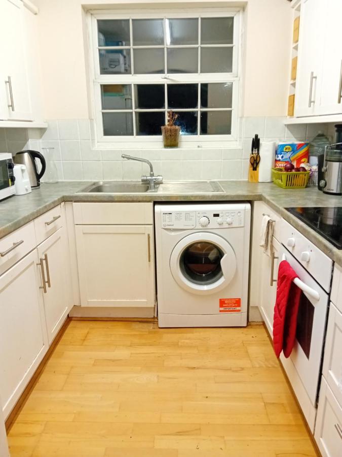 Ensuite Double Room London Exterior photo